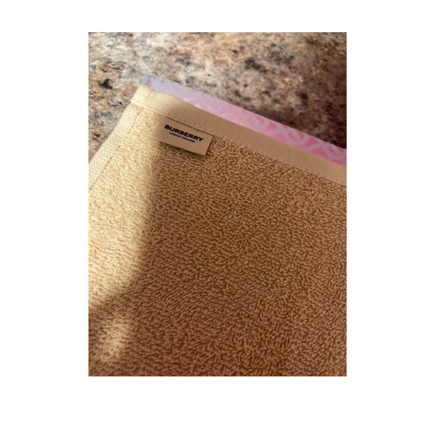 BURBERRY Face Towel l Premium Cotton